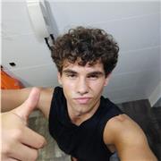 Un joven con buen nivel de ESO en todas las asignaturas y especializado en Artes Plásticas.